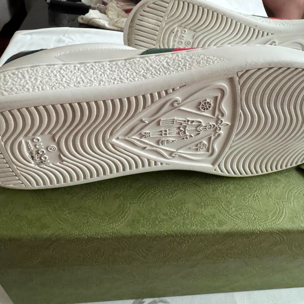 Gucci Men’s Ace Sneaker with Bee – White Leather | Size 9.5 - Picture 10 of 12